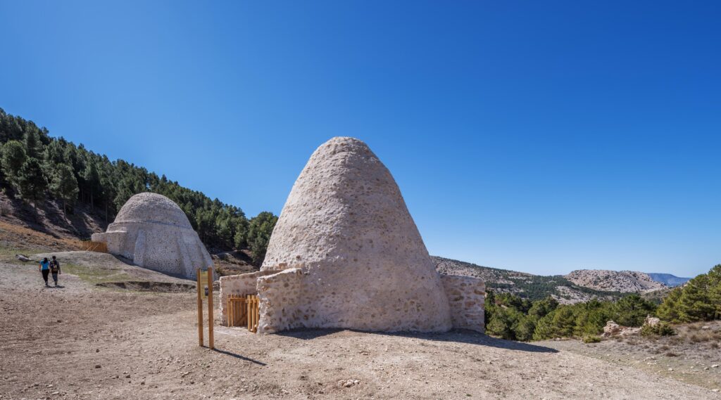 Rehabilitación de los pozos de la nieve de Sierra Espuña.